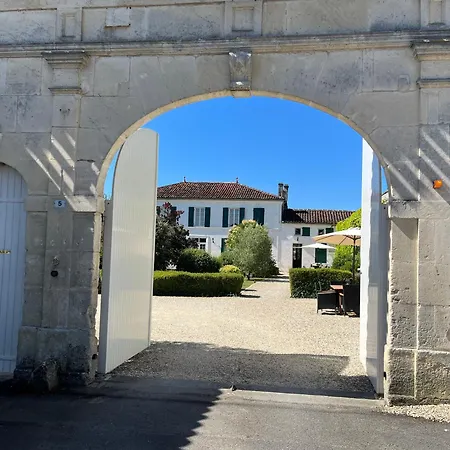 1854 Chassors Villa Exterior photo