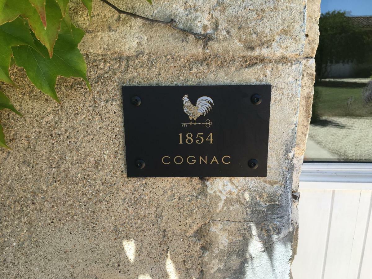 1854 * Chassors